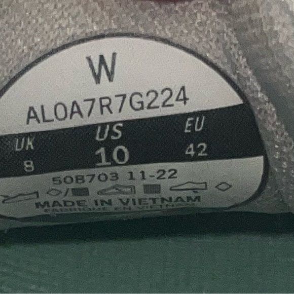 Altra Women's Lone Peak 7 Trail Athletic Shoes in White and Mint - Picture 4 of 6